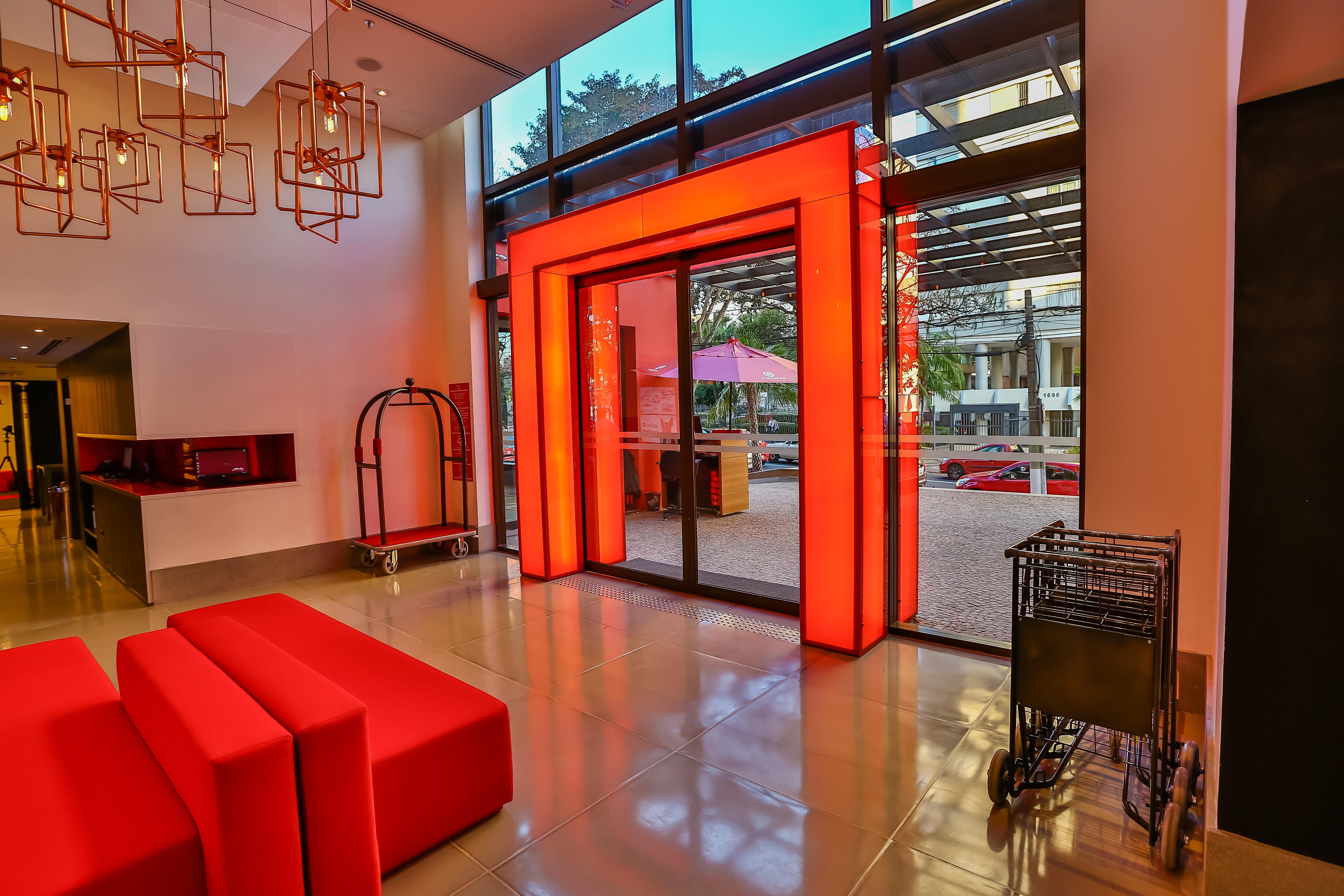 Radisson Red Campinas Hotel Exterior photo Lobby